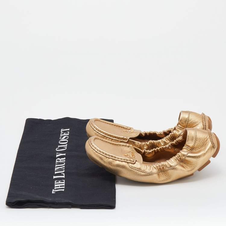 Pre Owned Prada Metallic Gold Leather Scrunch Slip On Loafers Size 36.5