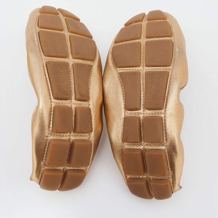 Pre Owned Prada Metallic Gold Leather Scrunch Slip On Loafers Size 36.5