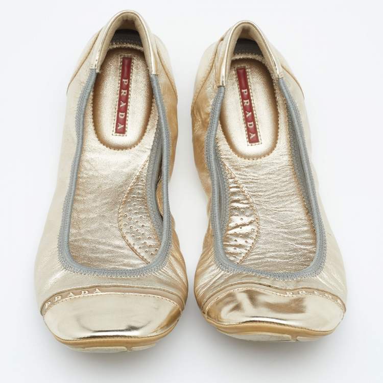 Pre Owned Prada Gold Leather Scrunch Ballet Flats Size 38