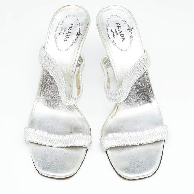 Pre Owned Prada Silver Leather Slide Sandals Size 37.5