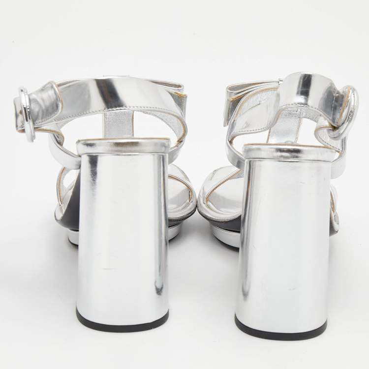 Pre Owned Prada Metallic Silver Leather T-Strap Platform Sandals Size 37