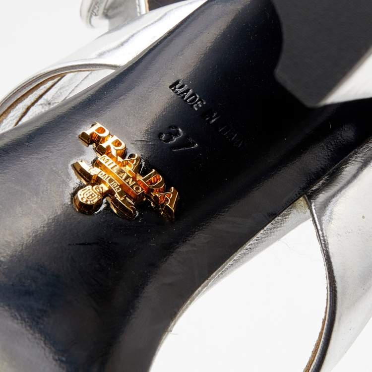 Pre Owned Prada Metallic Silver Leather T-Strap Platform Sandals Size 37