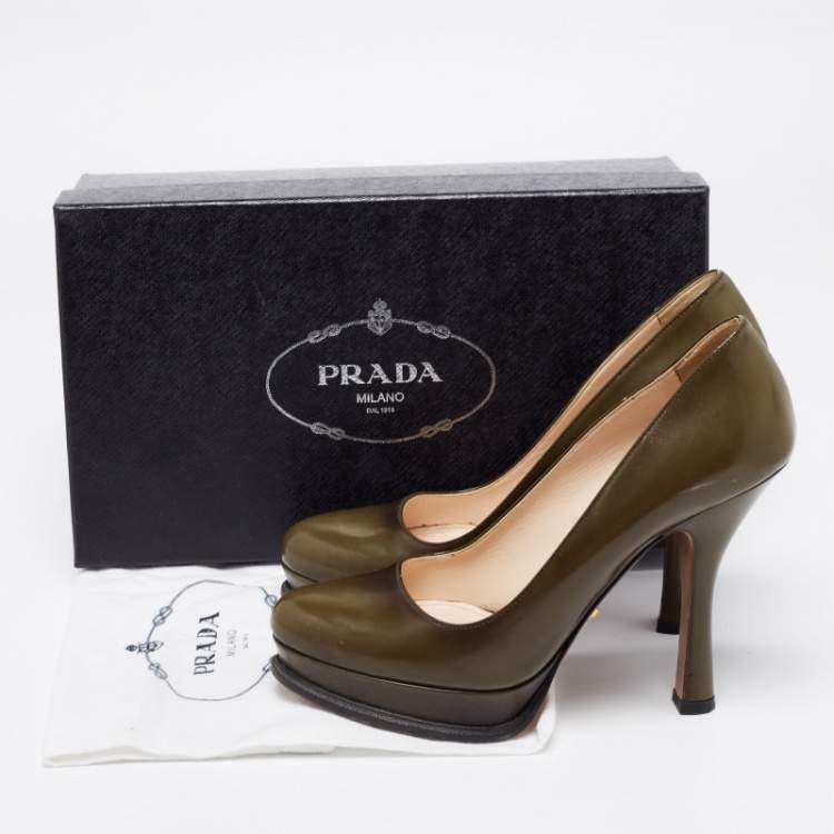 Pre Owned Prada Olive Green Leather Platform Pumps Size 39
