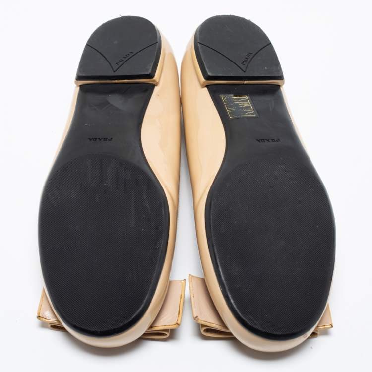 Pre Owned Prada Beige Patent Leather Bow Ballet Flats Size 39