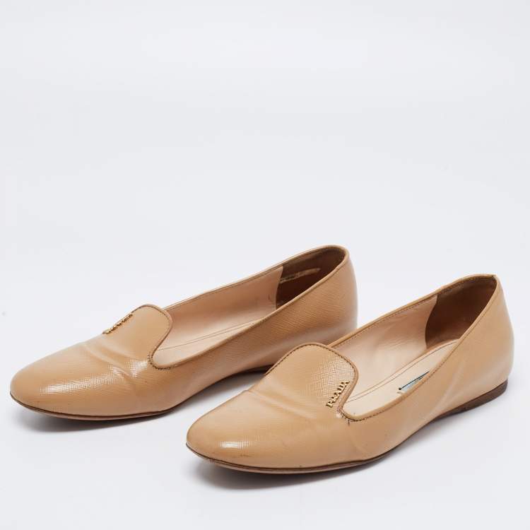 Prada clearance nude flats