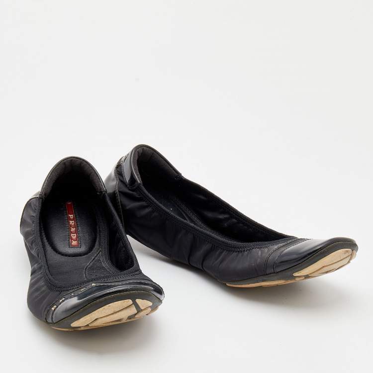 Pre Owned Prada Sport Black Nylon And Patent Leather Scrunch Flats Size 36