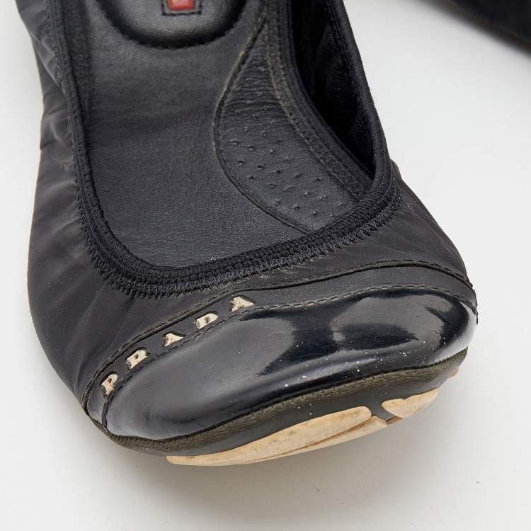 Pre Owned Prada Sport Black Nylon And Patent Leather Scrunch Flats Size 36