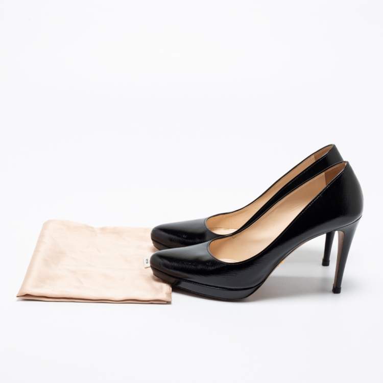 مملوكة مسبقًا Prada Black Vernice Saffiano Leather Platform Pumps Size 39