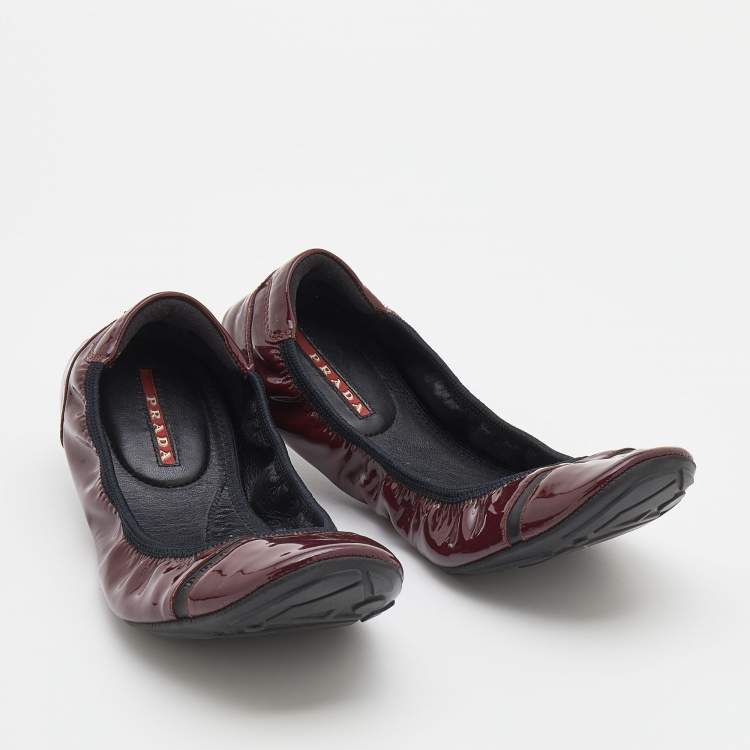 Pre Owned Prada Burgundy Patent Leather Scrunch Ballet Flats Size 39