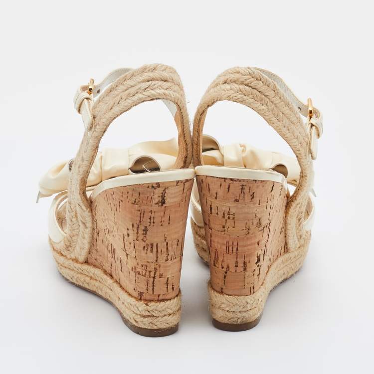 Pre Owned Prada Cream Patent Leather Bow Ankle Strap Cork Espadrille Platform Wedge Sandals Size 36.5