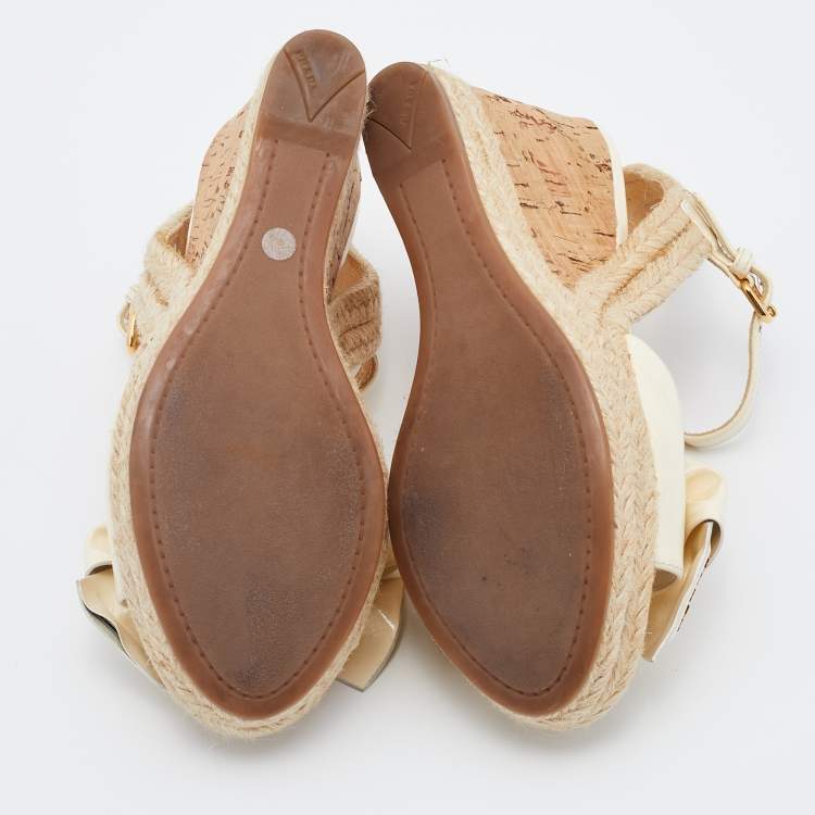 Pre Owned Prada Cream Patent Leather Bow Ankle Strap Cork Espadrille Platform Wedge Sandals Size 36.5