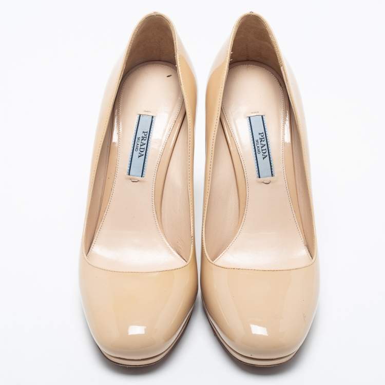 Pre Owned Prada Beige Patent Leather Platform Pumps Size 38