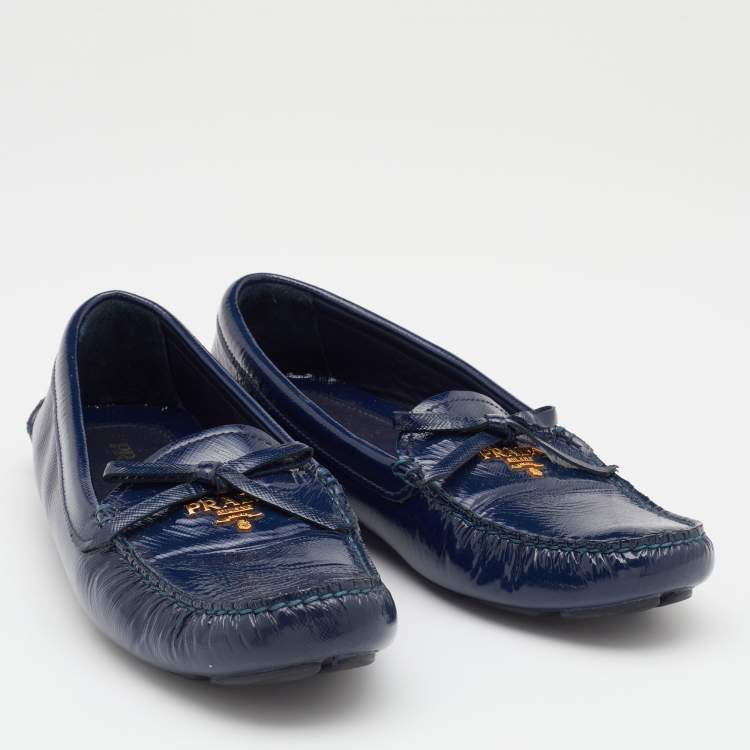 Pre Owned Prada Navy Blue Patent Leather Bow Slip On Loafers Size 38