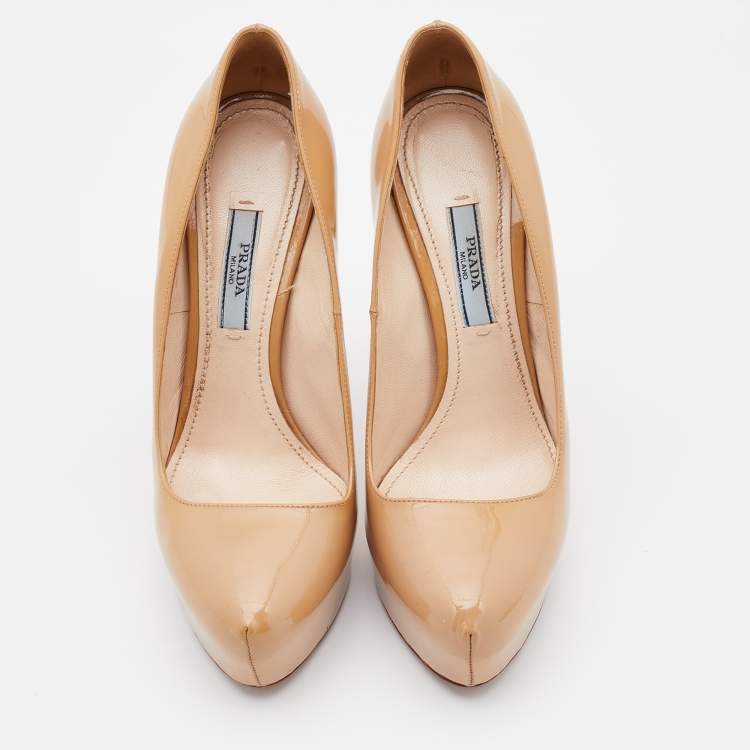 Pre Owned Prada Beige Patent Leather Platform Pumps Size 36