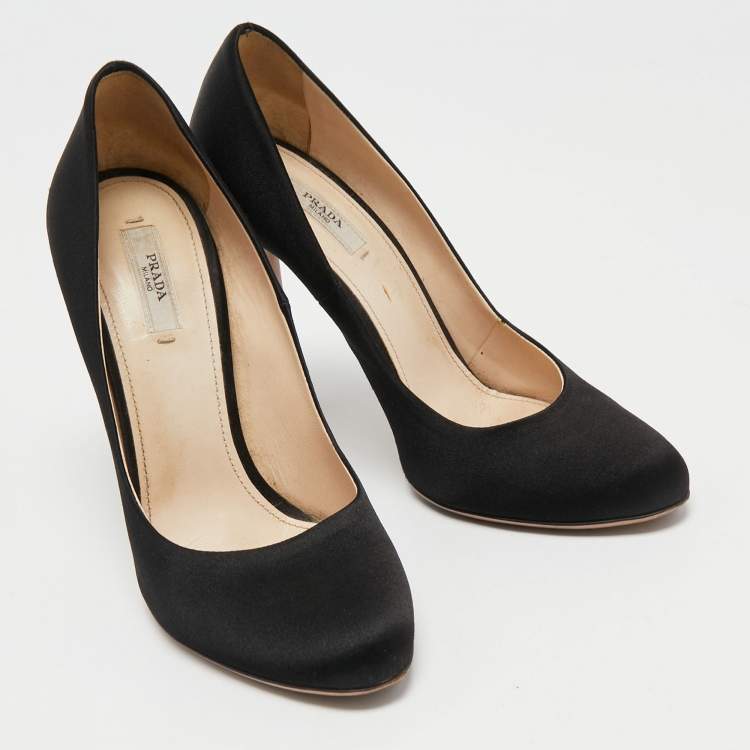 Pre Owned Prada Black Satin Round Toe Pumps Size 38.5