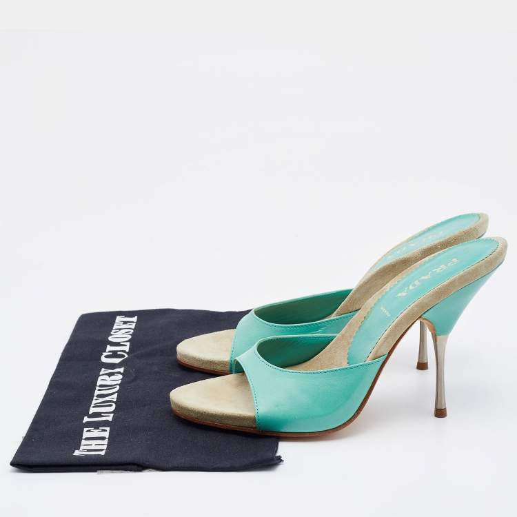 Pre Owned Prada Light Green Leather Slide Sandals Size 37