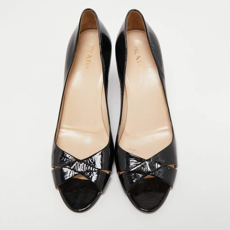 Pre Owned Prada Black Patent Leather Peep Toe Pumps Size 40