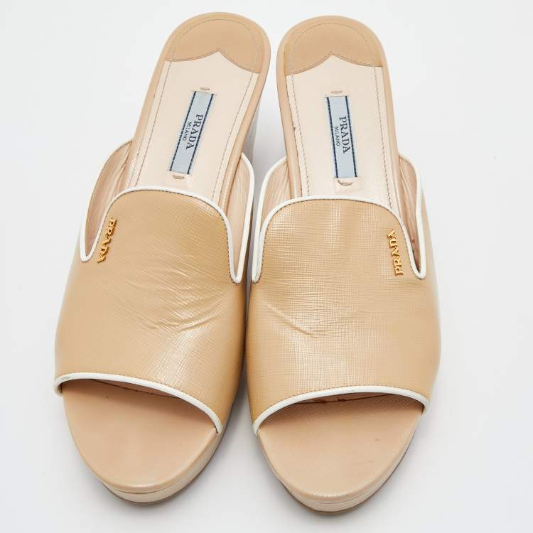Pre Owned Prada Beige Patent Leather Platform Wedge Slide Sandals Size 40