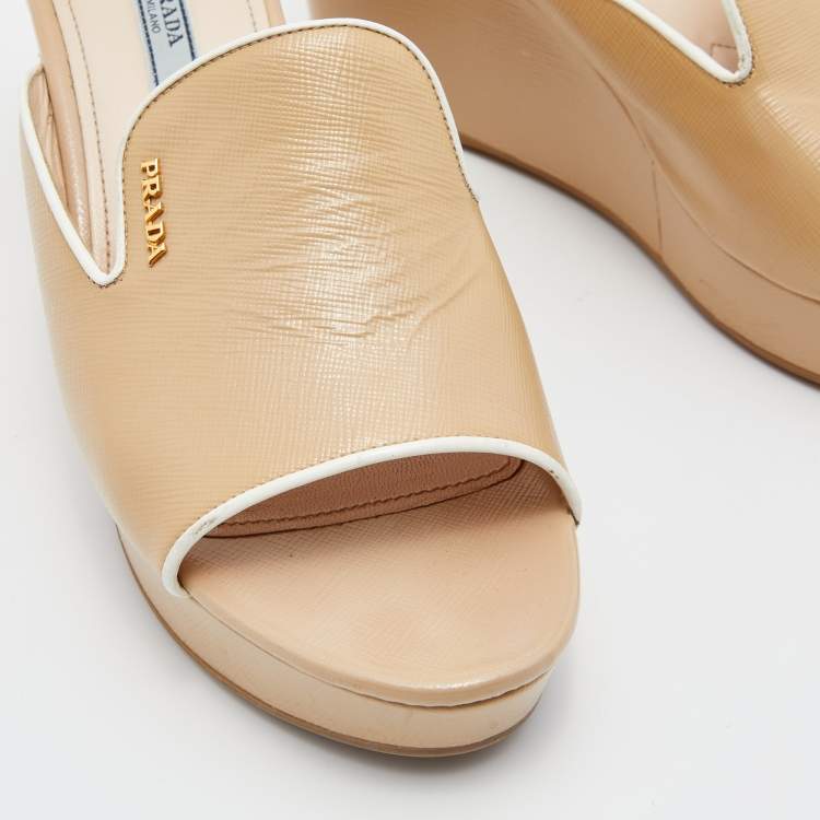 Pre Owned Prada Beige Patent Leather Platform Wedge Slide Sandals Size 40