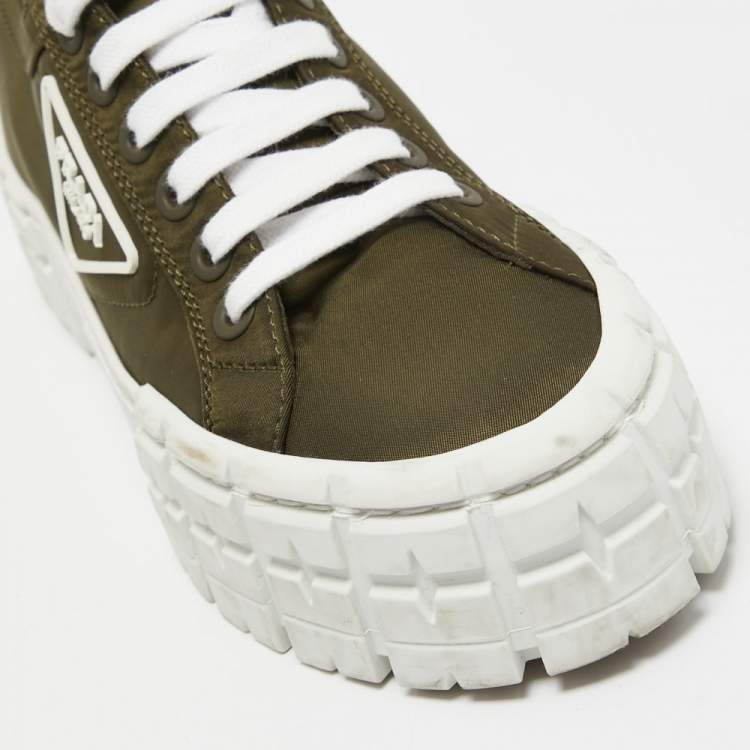 Pre Owned Prada Green Nylon Double Wheel Lace Up Sneakers  Size 39.5