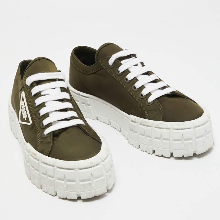 Pre Owned Prada Green Nylon Double Wheel Lace Up Sneakers  Size 39.5