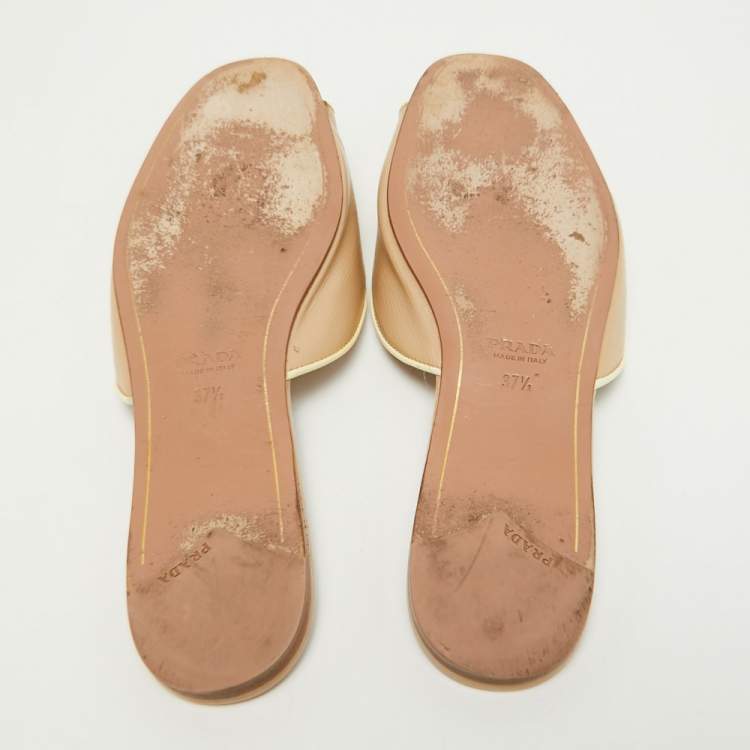 Pre Owned Prada Beige Patent Leather Flat Slides Size 37.5