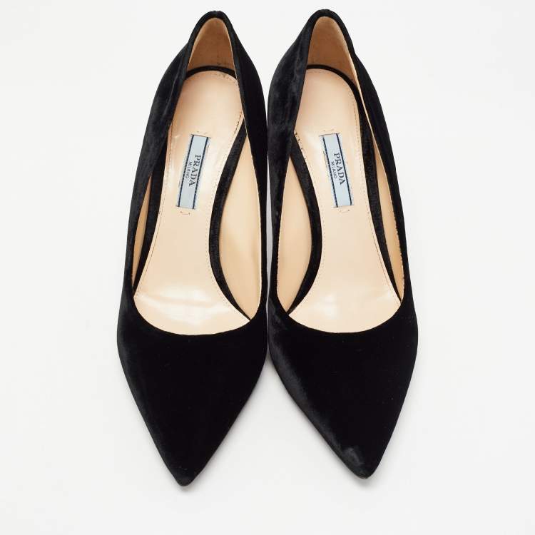 Pre Owned Prada Black Velvet Pointed Toe Pumps Size 38.5