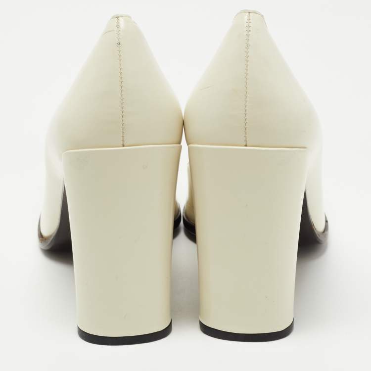 Pre Owned Prada Cream Leather Round Toe Pumps Size 36.5