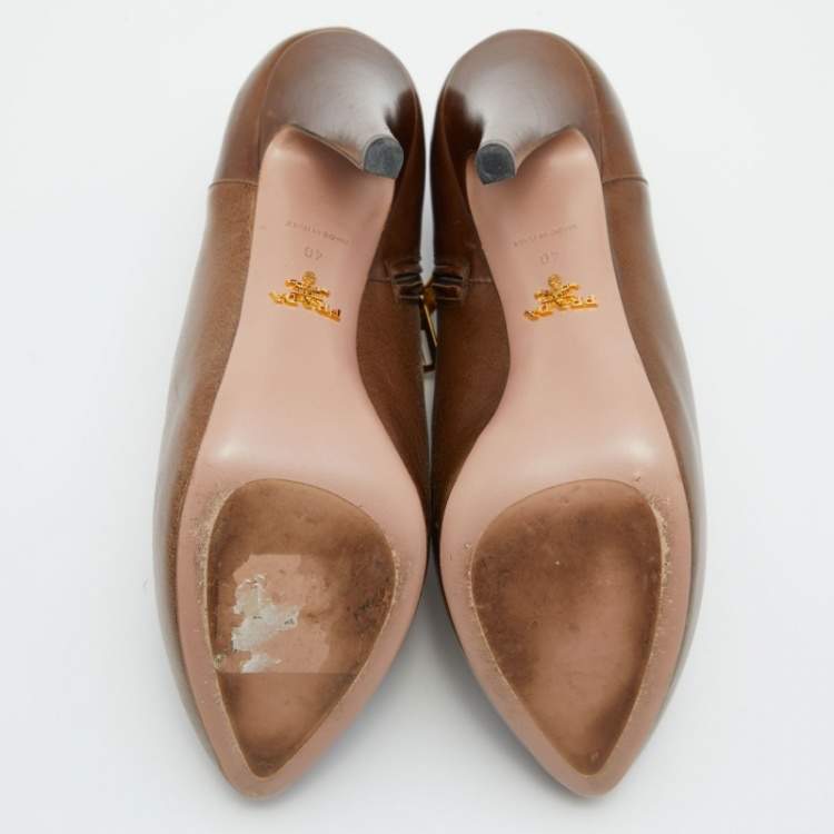Pre Owned Prada Brown Leather Pointed Toe Booties  Size 40