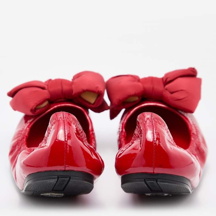 Pre Owned Prada Red Patent Leather Bow Scrunch Ballet Flats Size 40