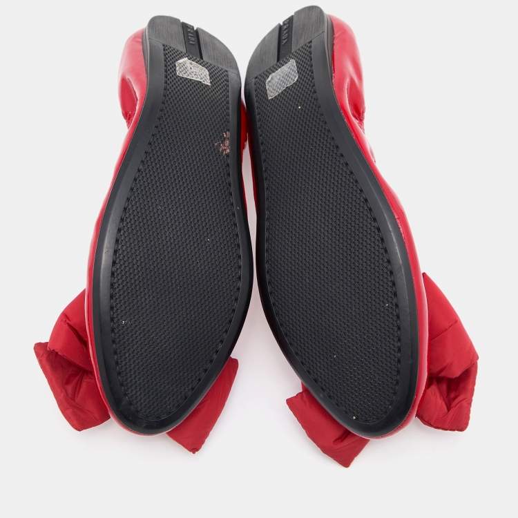 Pre Owned Prada Red Patent Leather Bow Scrunch Ballet Flats Size 40