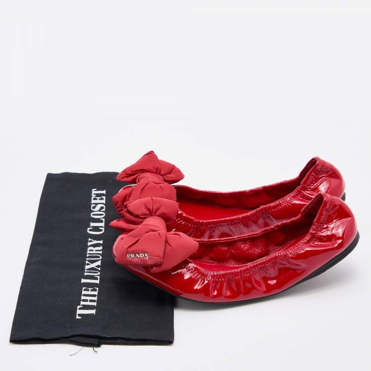 Pre Owned Prada Red Patent Leather Bow Scrunch Ballet Flats Size 40