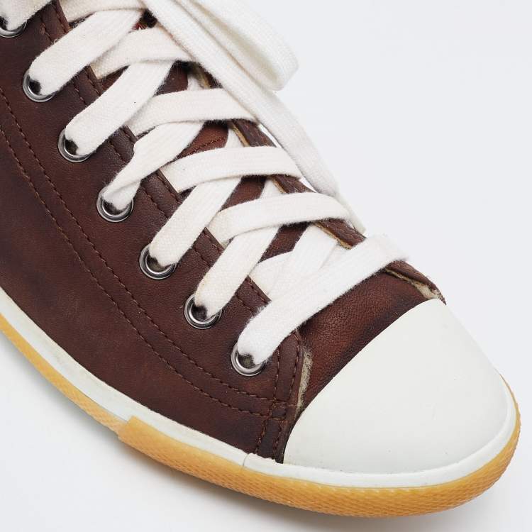 Pre Owned Prada Brown/White Nubuck Leather and Shearling Fur Lace Up Sneakers Size 39