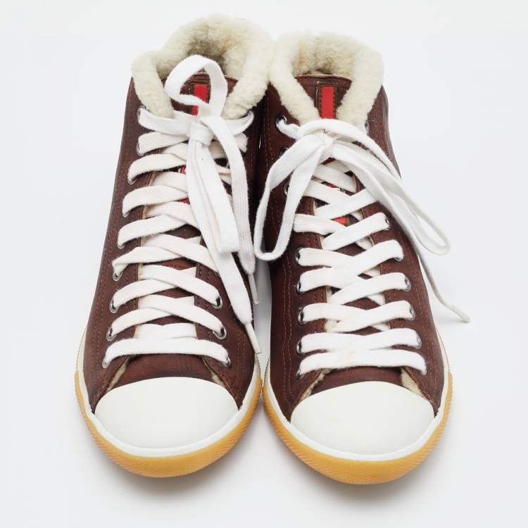 Pre Owned Prada Brown/White Nubuck Leather and Shearling Fur Lace Up Sneakers Size 39