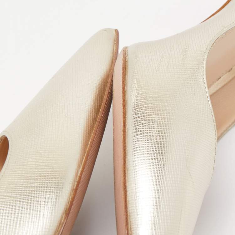 Pre Owned Prada Gold Textured Leather Pointed Toe Pumps Size 40