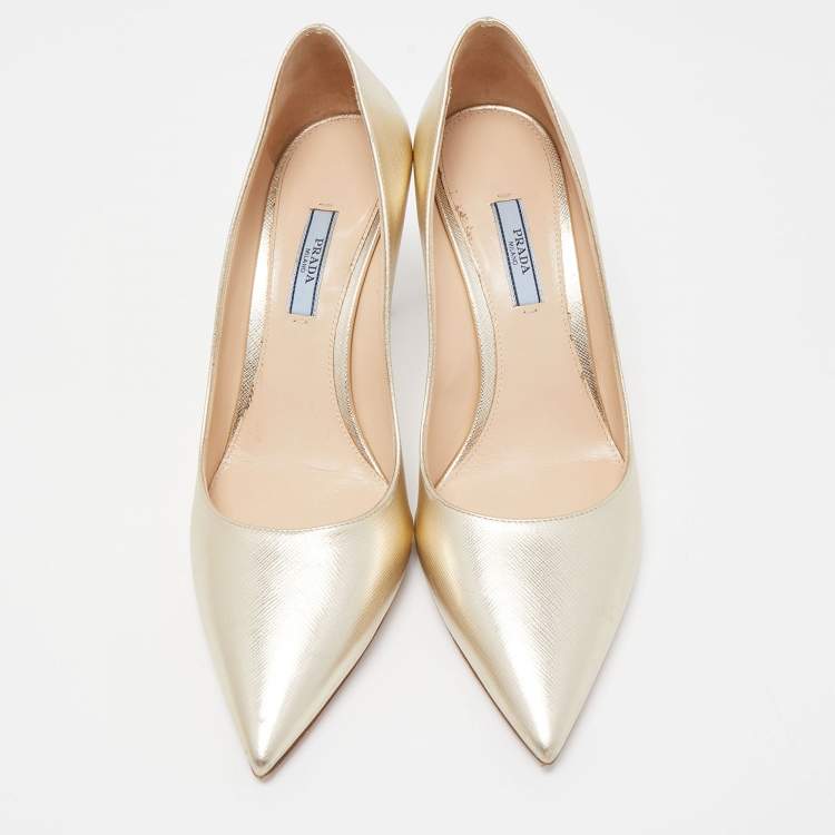 Pre Owned Prada Gold Textured Leather Pointed Toe Pumps Size 40