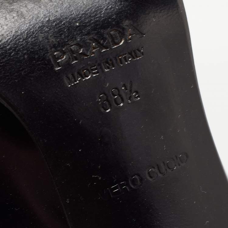 Pre Owned Prada Black Leather Round Toe Pumps Size 38.5