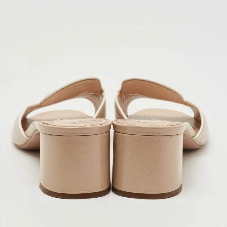 Pre Owned Prada Beige Saffiano Vernice Leather Slide Sandals Size 37.5