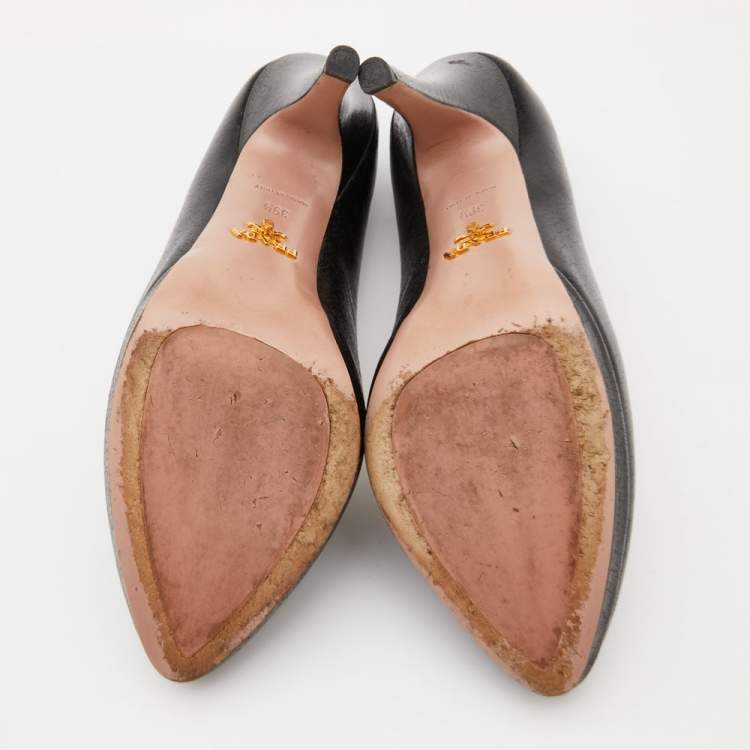 Pre Owned Prada Black Leather Platform Pumps Size 39.5