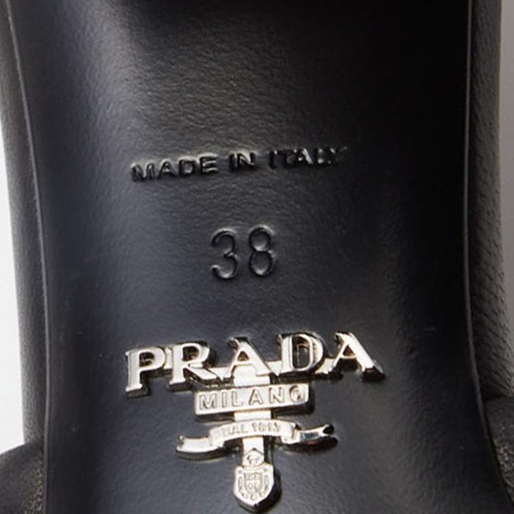 Pre Owned Prada Black Quilted Leather Logo Slide Sandals Size 38