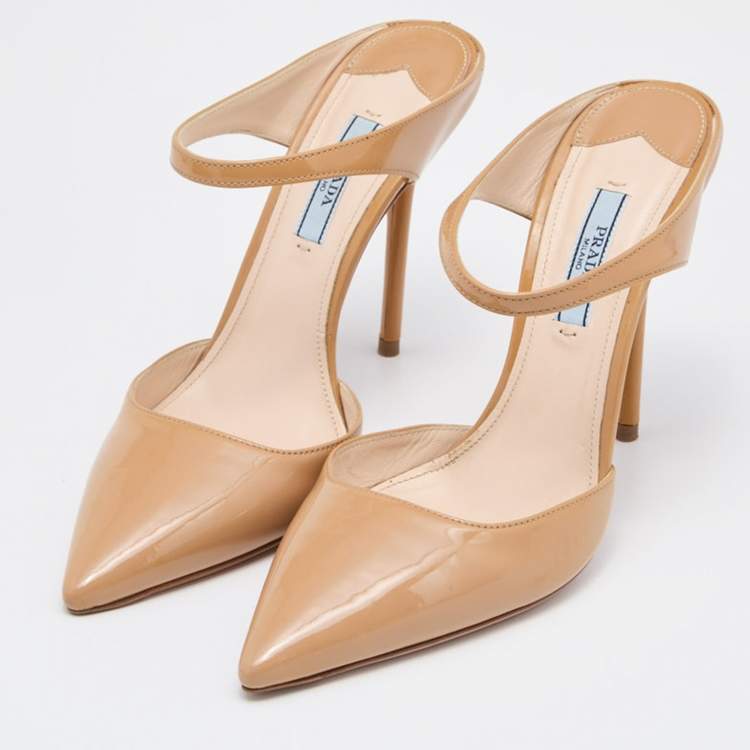 Pre Owned Prada Beige Patent Leather Pointed Toe Mules Size 37.5