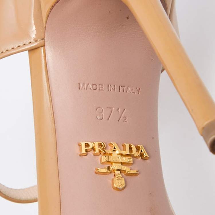 Pre Owned Prada Beige Patent Leather Pointed Toe Mules Size 37.5