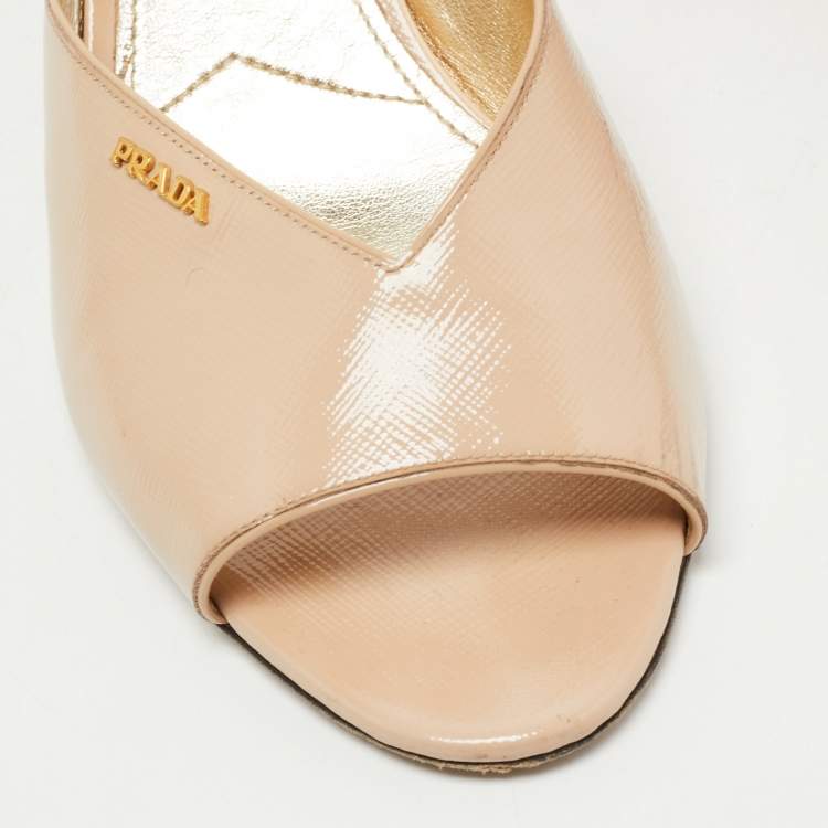 Pre Owned Prada Beige Saffiano Vernice Leather Crystal Embellished Block Heel Slide Sandals Size 40