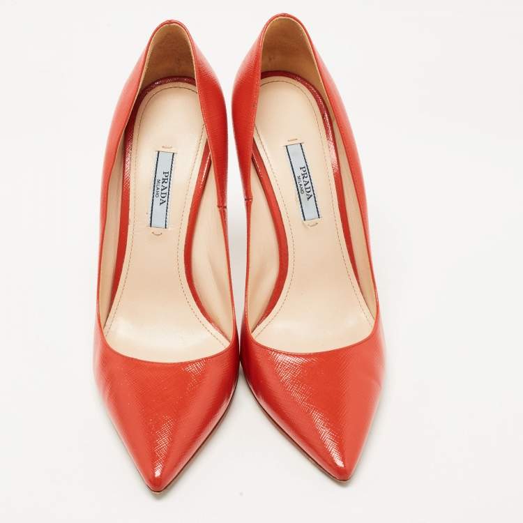 Pre Owned Prada Orange Saffiano Vernice Leather Pointed Toe Pumps Size 39