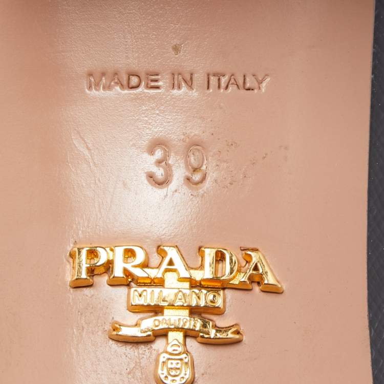 Pre Owned Prada Black Saffiano Vernice Leather Slide Sandals Size 39