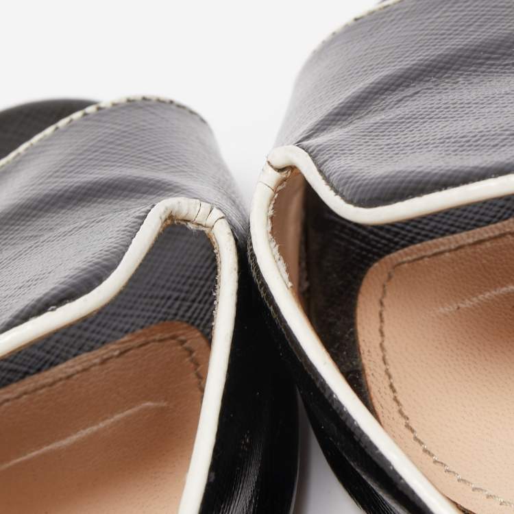 Pre Owned Prada Black Saffiano Vernice Leather Slide Sandals Size 39