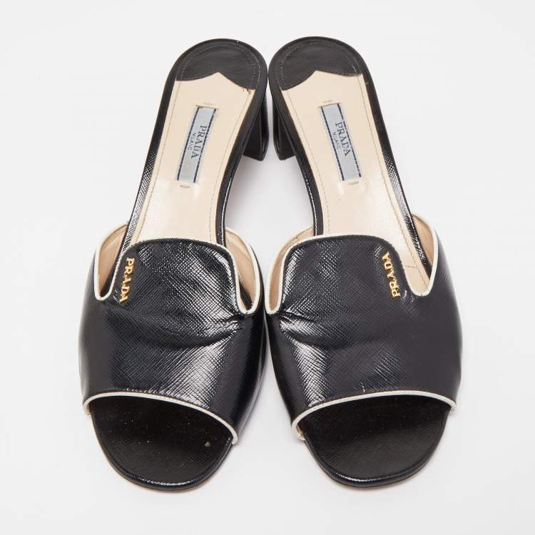 Pre Owned Prada Black Saffiano Vernice Leather Slide Sandals Size 39