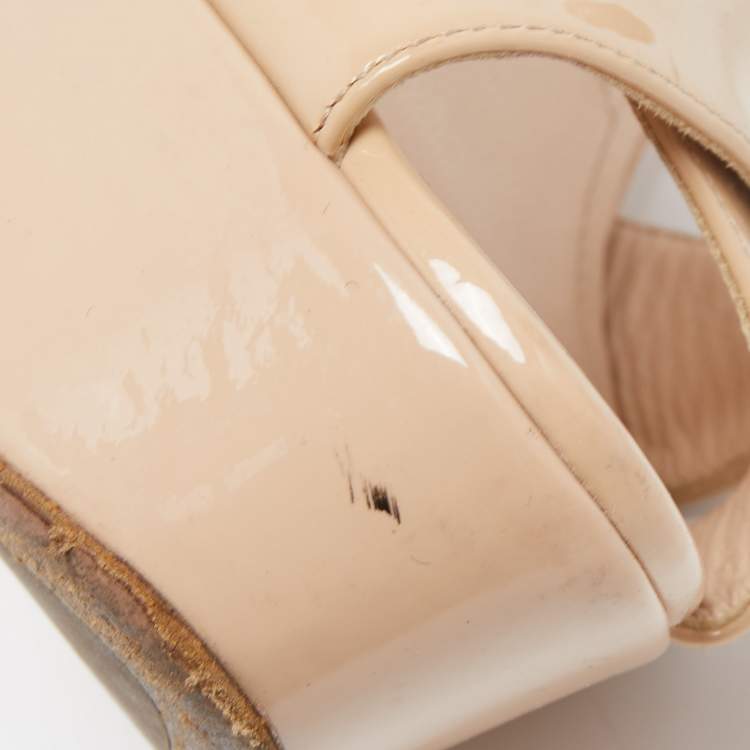 Pre Owned Prada Beige Patent Leather Ankle Strap Platform Sandals Size 36
