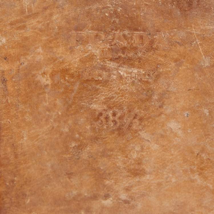 Pre Owned Prada White Leather Logo Cut Out Flat Slides Size 38.5