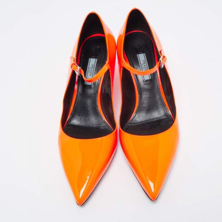 Pre Owned Prada Orange Patent Leather Mary Jane Block Heel Pumps Size 40